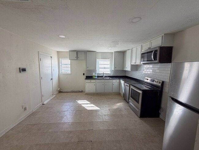 Photo - 67 Mundt St