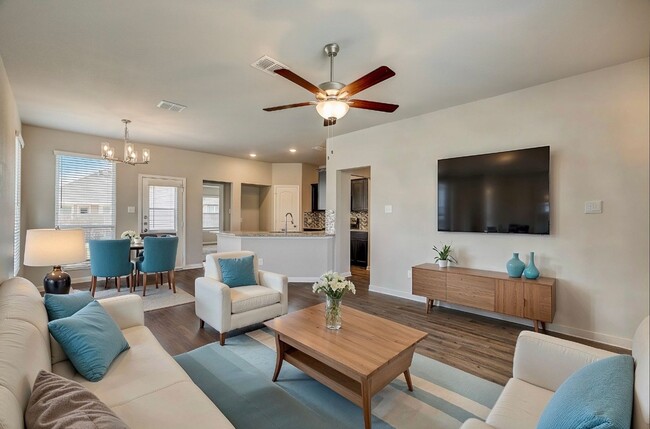 Photo - 3031 Dade Loop