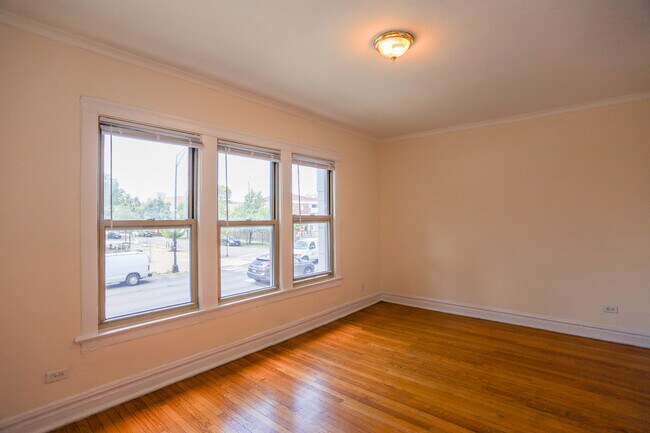 Photo - 4821 N Kimball Ave Unit #2A