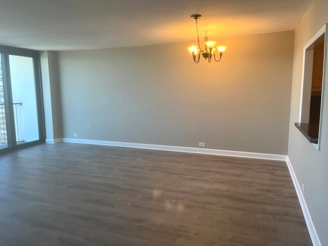 Photo - 1560 N Sandburg Terrace Unit 2610