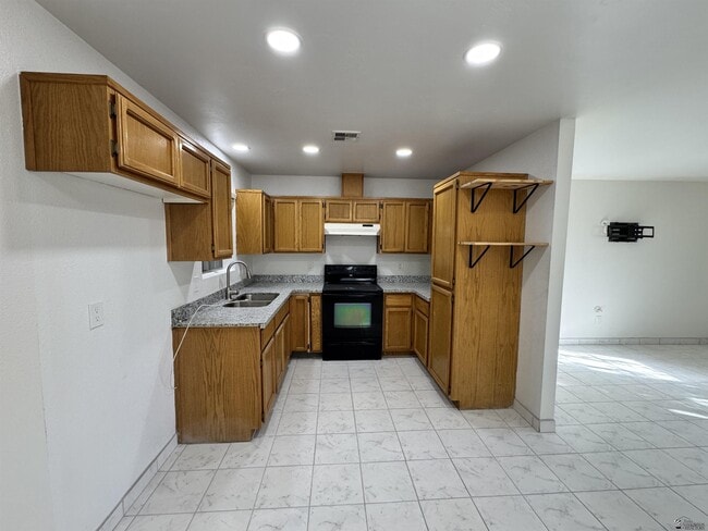 Photo - 726 Calle Nueva Vida