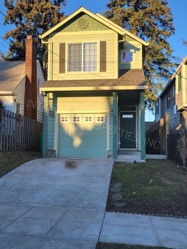 3 Bed NE Pdx Home w/Gas Fireplace, Garage,... - 3 Bed NE Pdx Home w/Gas Fireplace, Garage,...