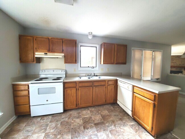 Photo - 7097 Tollhouse Dr