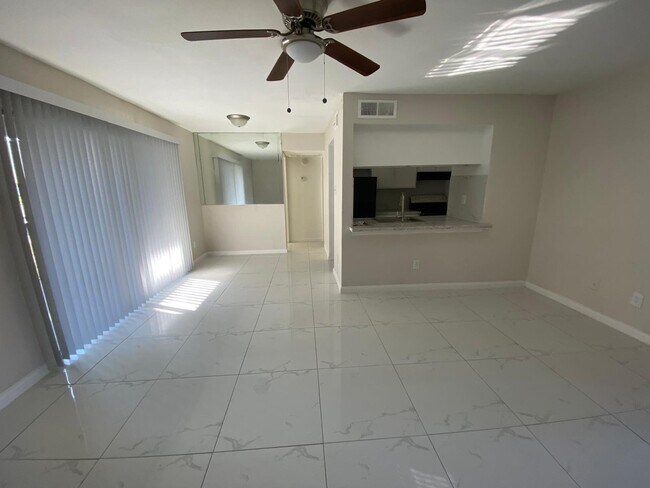 Star Beltway 8 Apartments