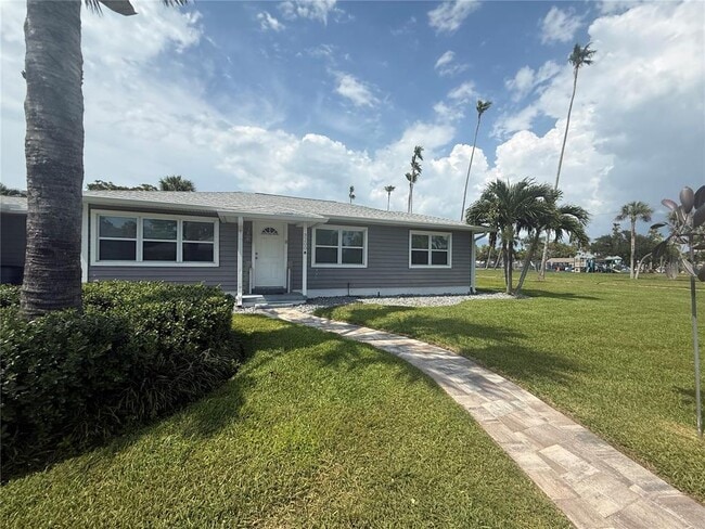 Photo - 3200 DE BAZAN Ave