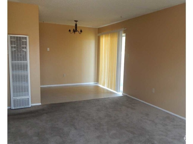 Building Photo - 1917 Karen Sue Pl Rental