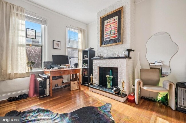 Photo - 1820 N Mascher St