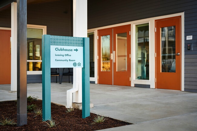 Photo - Wade Creek Commons