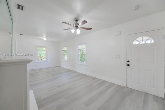 Photo - 1250 NW 43rd St