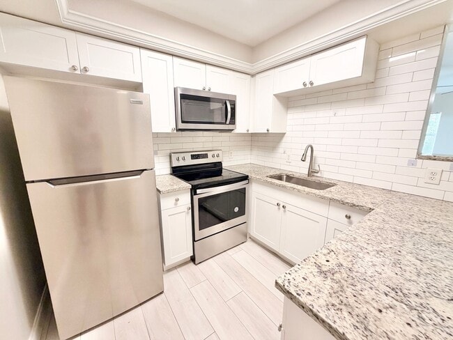 Photo - 4241 Gulfstream Dr Unit Apt 202