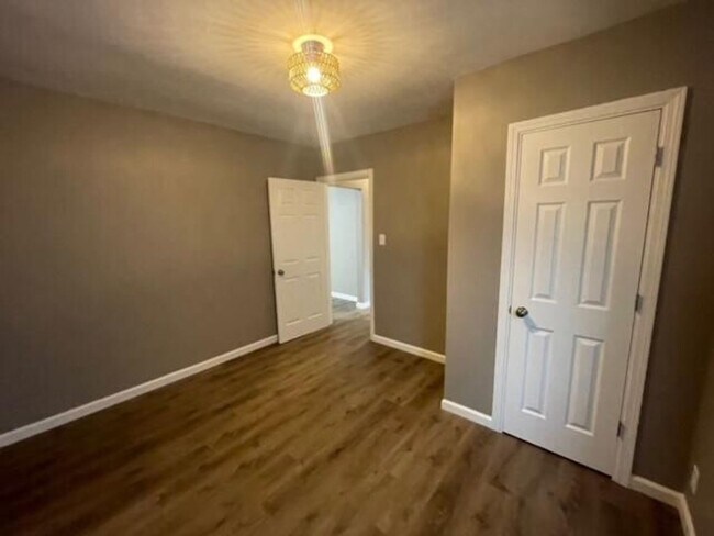 Photo - Beautiful 4 bedroom single family house