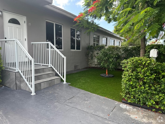 Building Photo - 15 NW 31st Ave Rental