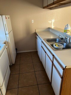 Photo - 235 W Holmes Ave