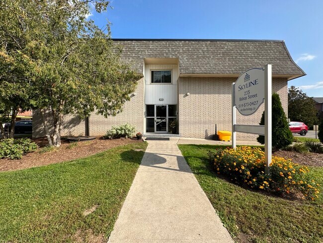 Photo - Skyway Estate Apartments