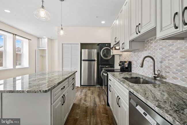 Building Photo - 301 South St Rental