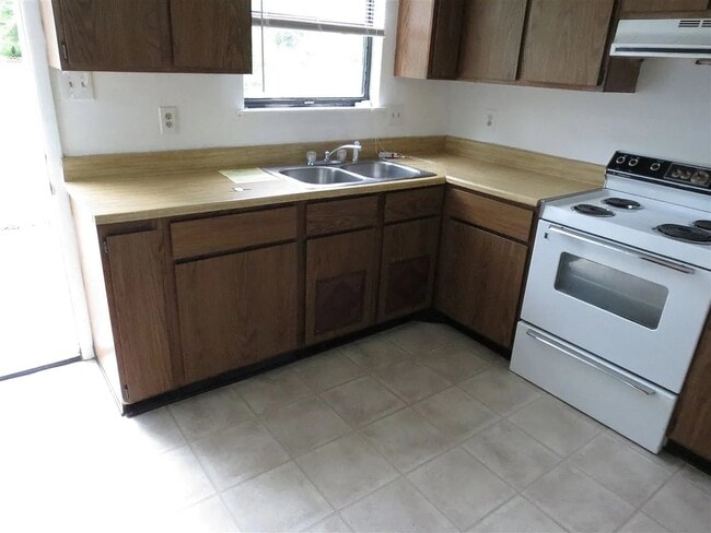Photo - 228-230 Yaupon Dr Unit 230