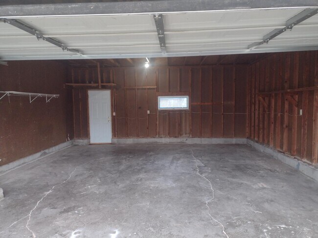 Photo - 739 Buttenhoff Dr House