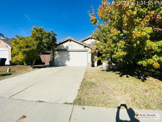 Building Photo - Cute Elk Grove Home