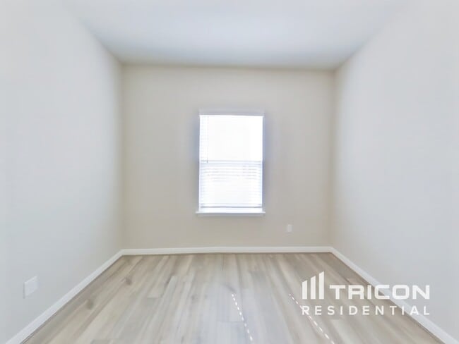 Photo - 13551 Paxton Blvd