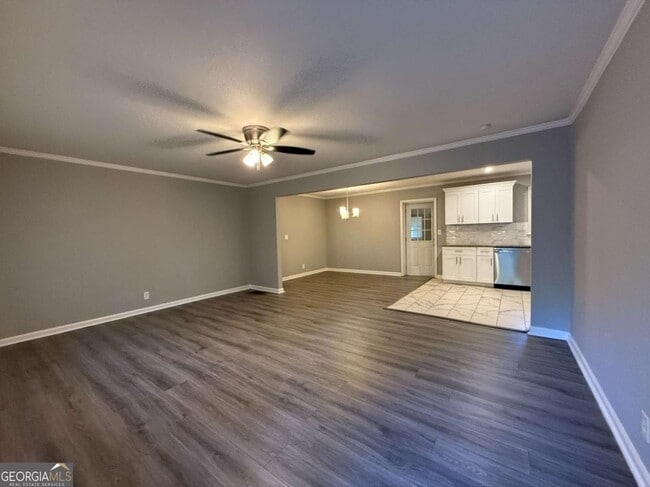 Photo - 1576 Carolyn Dr SW