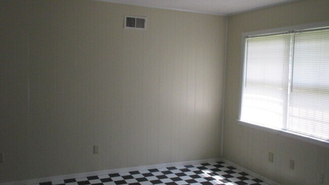 Photo - 4372 Deerland St