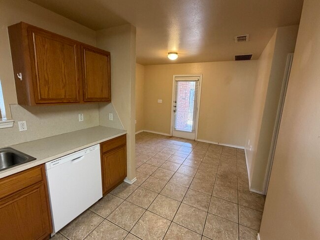 Photo - 502 N Clinton Ave