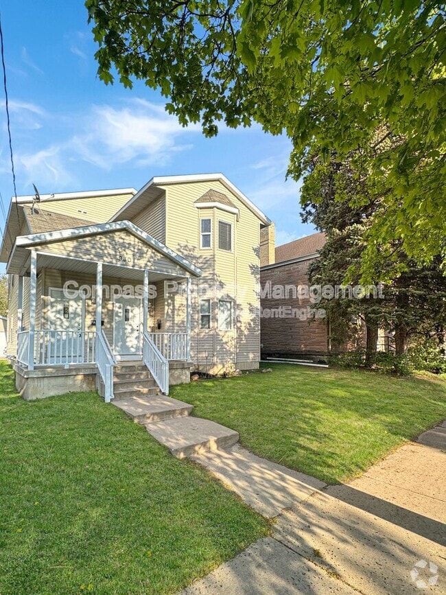 Building Photo - 930 Sheldon Ave SE Rental
