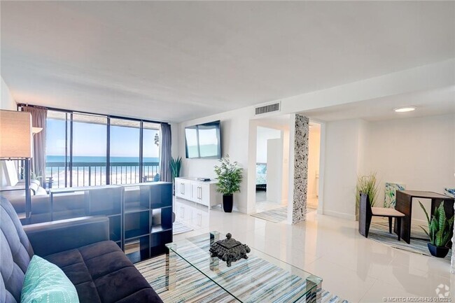 Building Photo - 9940 S Ocean Dr Unit 305 Rental