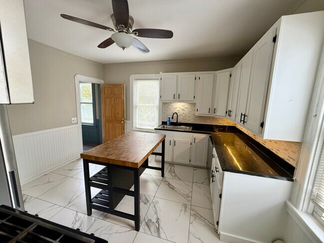 Photo - 43 Fruit Hill Ave Unit 2