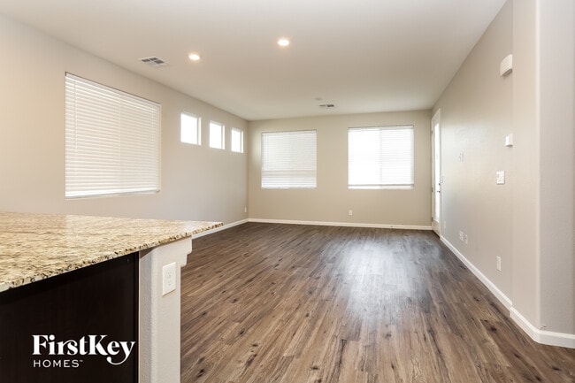 Photo - 4340 Stardusk Falls Ave