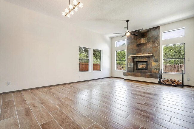 Photo - Stylish Townhouse in La Villa Serena