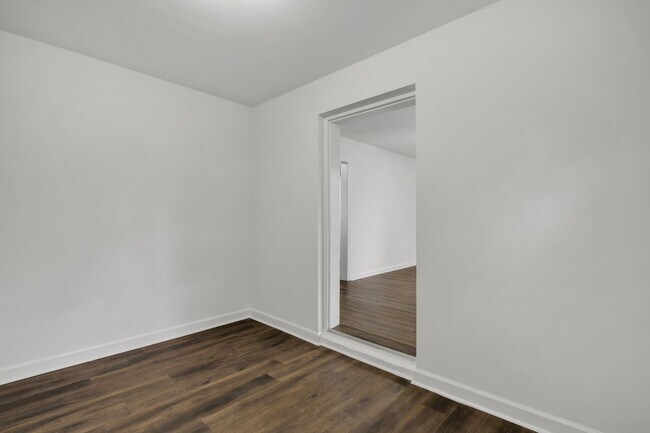 Photo - 242 S Lipona Rd