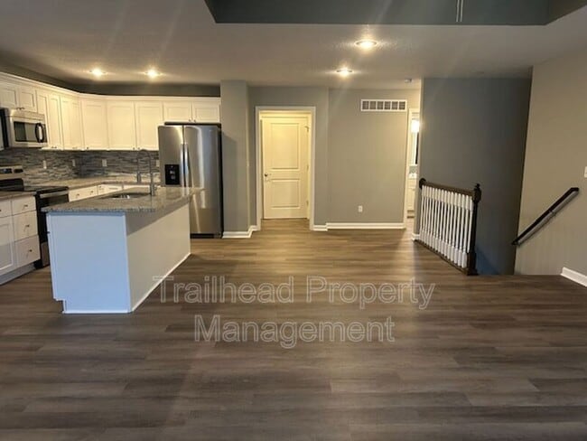 Photo - 605 Hillcrest St