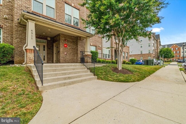 Building Photo - 6511 Walcott Ln Unit 202