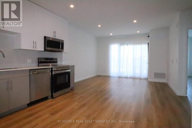 Photo - 525 New Dundee Rd Unité 306