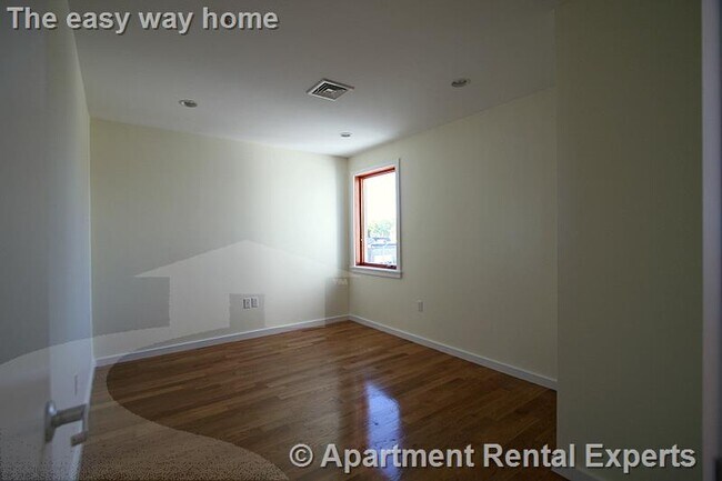 Photo - 2 Beech St Unit #201