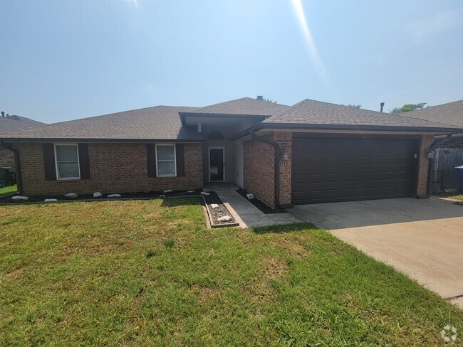 Building Photo - 1713 Wilderness Dr Rental
