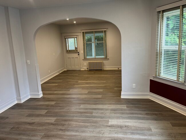 Photo - 1502 N Oakes St