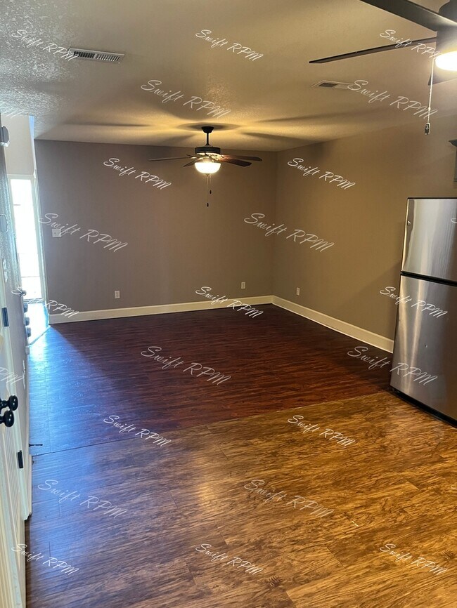 Photo - 21611 Westover Ct