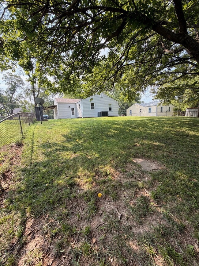 Photo - Charming 3-Bedroom 1-bath Kansas City Home with Beautiful Hardwood Floors!