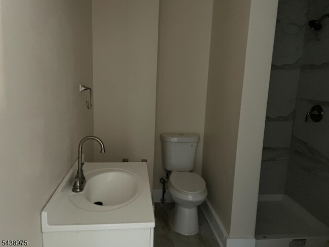 Photo - 153 Ellison St Unidad 3