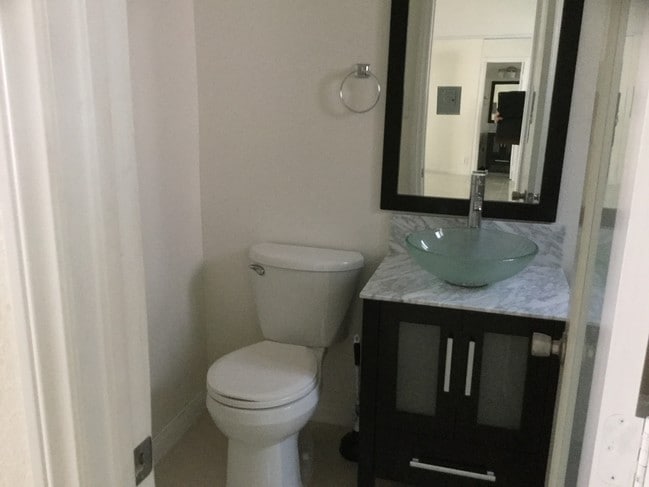 Photo - 601 S 11th St Unit 6