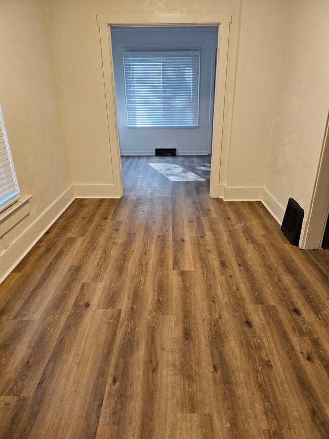 Photo - 1118 Santee Ave