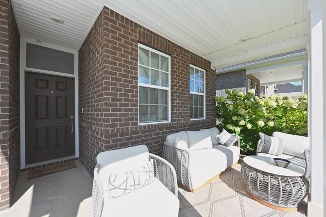 449 Golden Mdw Ln
