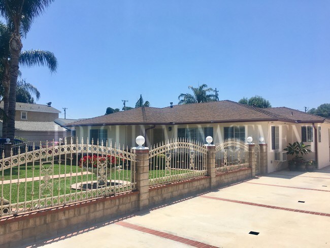 Photo - 1341 Bannon Ave