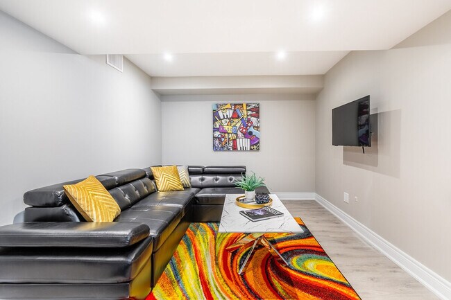 Photo - 101 Shoreview Pl Unit ID1345875P