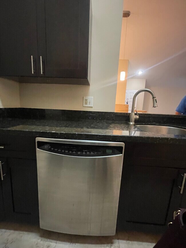 Photo - 2850 N Oakland Forest Dr