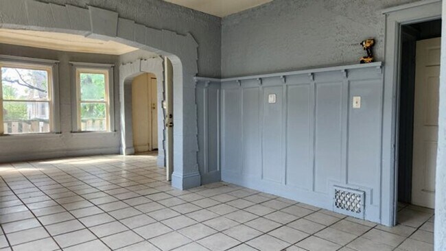 Photo - 3240-3242 N 24th Pl. (Duplex) Unidad 3242 Upper