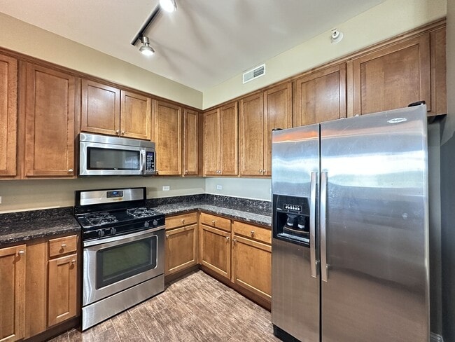 Photo - 2 Itasca Place Unit 024