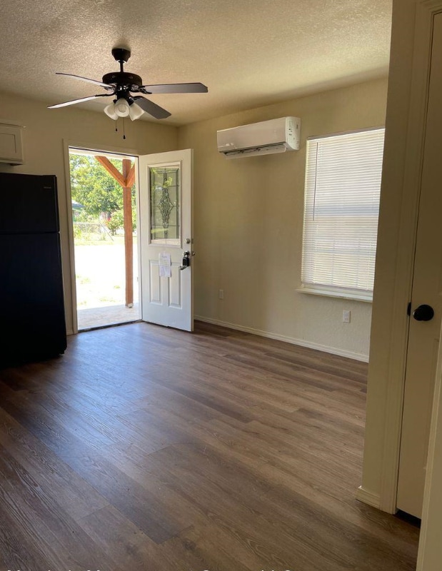 Photo - 2306 Jordan St